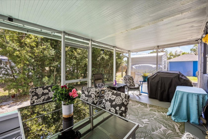 Completely renovated and move-in ready! This stunning 4BR/3BA - photo 43