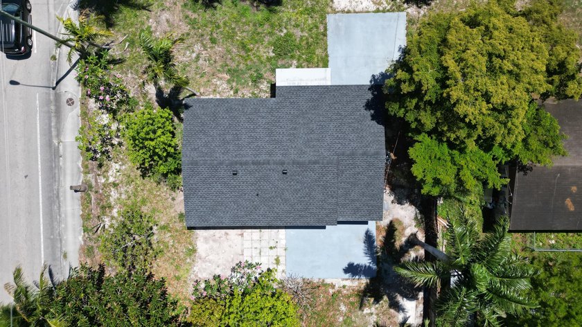 Charming 4-bedroom, 2-bath home on septic in desirable Palm - photo 5