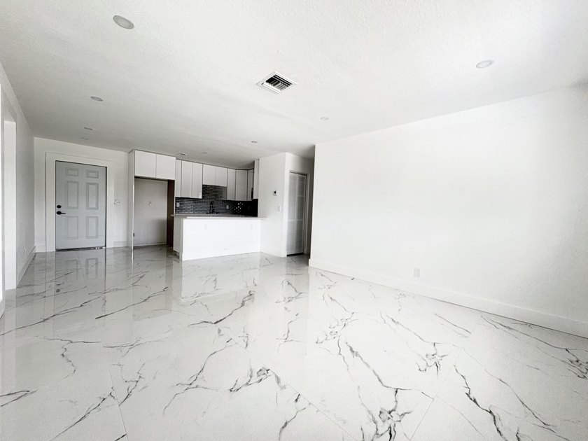 Charming 4-bedroom, 2-bath home on septic in desirable Palm - photo 9
