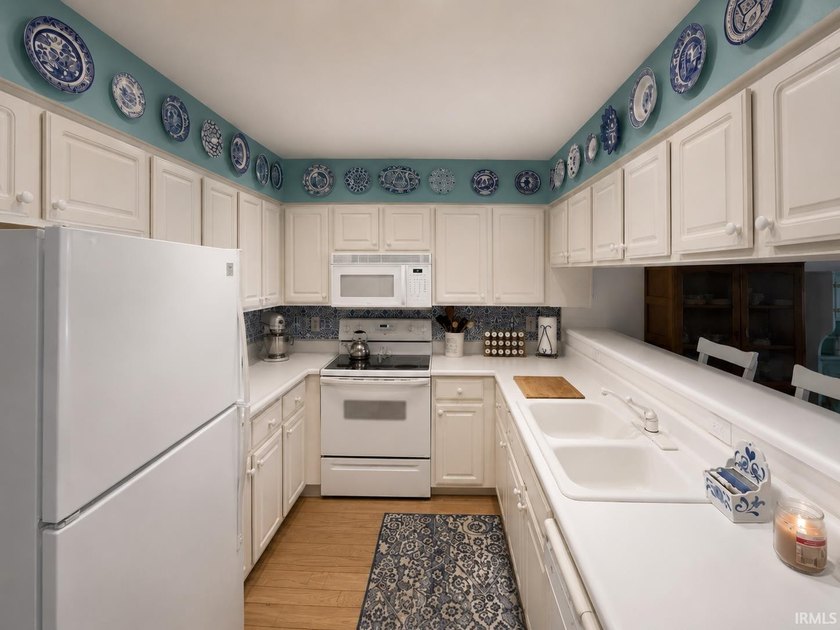 LaSalle Woods - Ground-Level Living with Comfort &amp; Convenience - photo 7