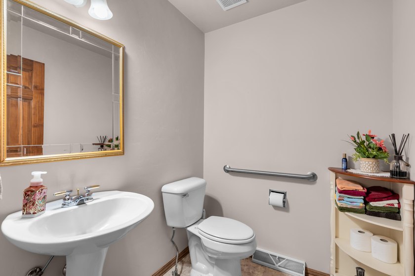 Welcome home to this beautifully maintained property offering - photo 13