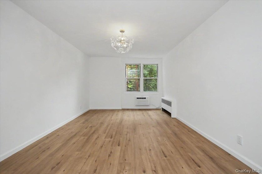 Welcome to your new home. This beautiful and totally renovated 2 - photo 15