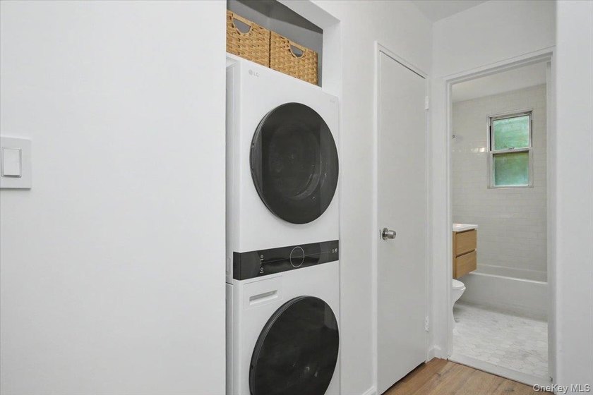 Welcome to your new home. This beautiful and totally renovated 2 - photo 26