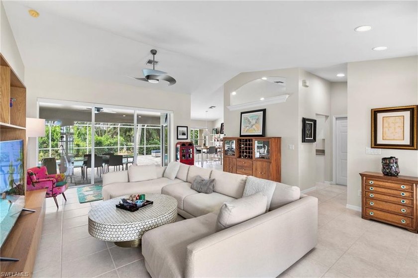 Experience the Marco Island lifestyle at an incredible price in - photo 5