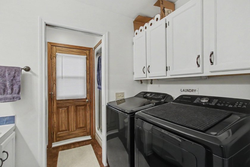 Welcome to this 3 bedroom, 2.5 bath home in Holland's desirable S - photo 12