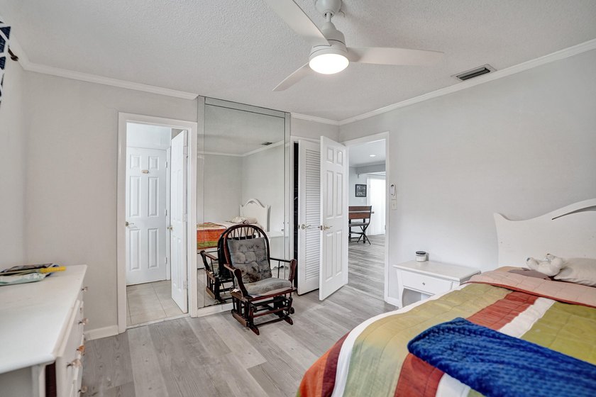 Don't miss this spacious turn key updated 5-bedroom, 3-bath - photo 21