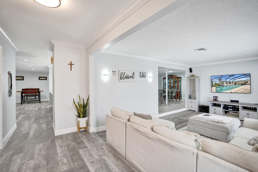 Don't miss this spacious turn key updated 5-bedroom, 3-bath - photo 25