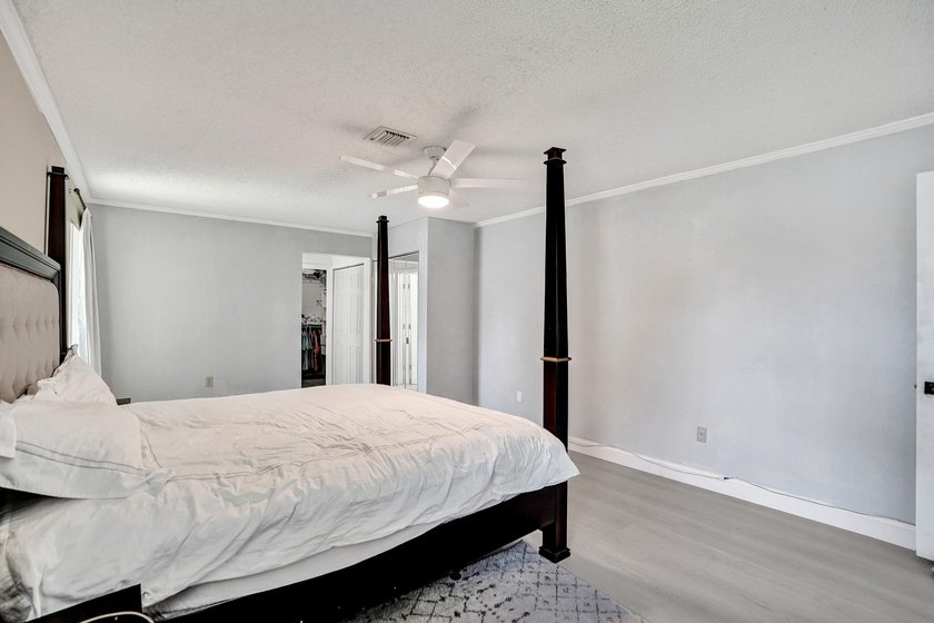 Don't miss this spacious turn key updated 5-bedroom, 3-bath - photo 36