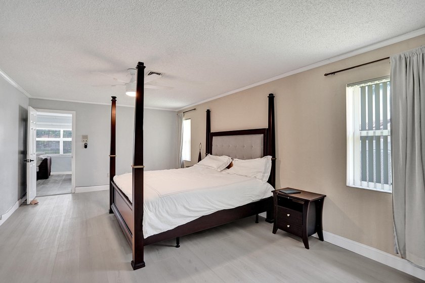 Don't miss this spacious turn key updated 5-bedroom, 3-bath - photo 38