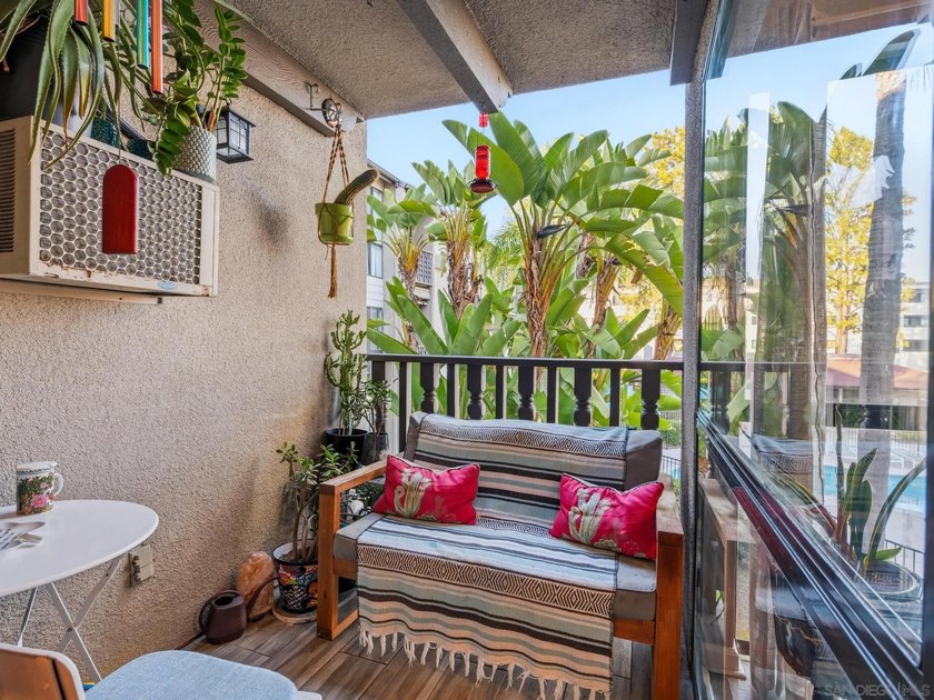 FHA &amp; VA Approved. Welcome to Hyde Park Villas in San Carlos! - photo 12