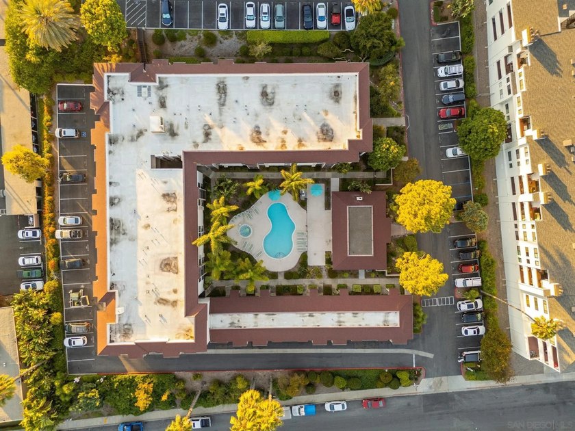 FHA &amp; VA Approved. Welcome to Hyde Park Villas in San Carlos! - photo 24
