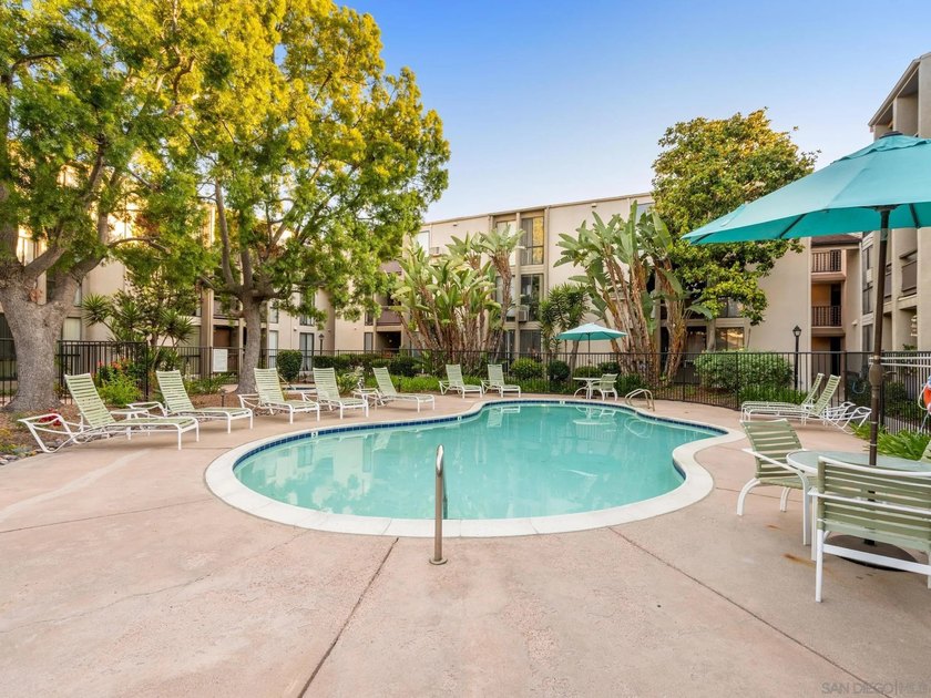 FHA &amp; VA Approved. Welcome to Hyde Park Villas in San Carlos! - photo 32