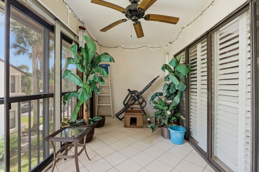 Welcome to the desirable 55+ community of Park Pointe in - photo 21