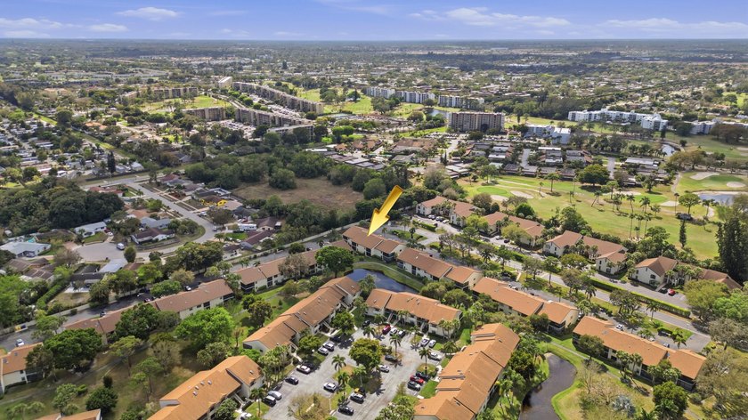Welcome to the desirable 55+ community of Park Pointe in - photo 34