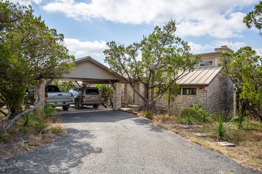 Beautiful hill country home on 59+/- acres!!! This amazing - photo 5