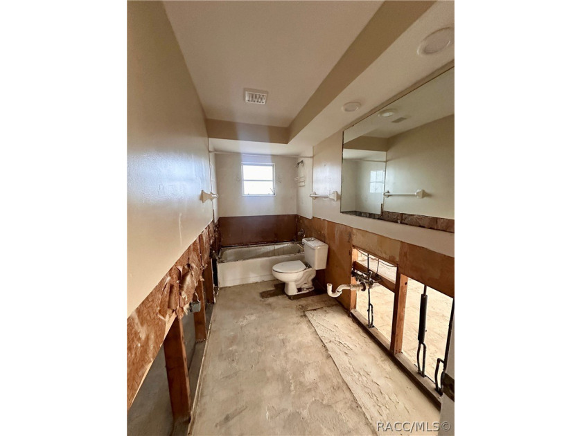 Rare opportunity to secure a prime waterfront property in Old - photo 18