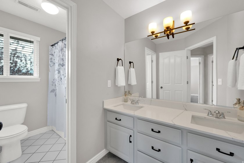 SHOWINGS BEGIN JULY 24, 2026!! This pristine 6-bedroom, 3 - photo 22