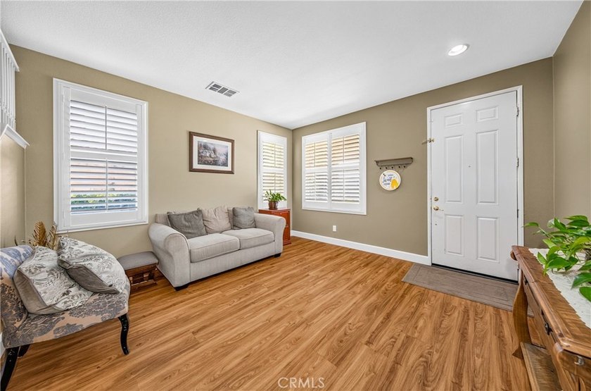 Welcome home! This beautiful two-story residence is ready to - photo 4