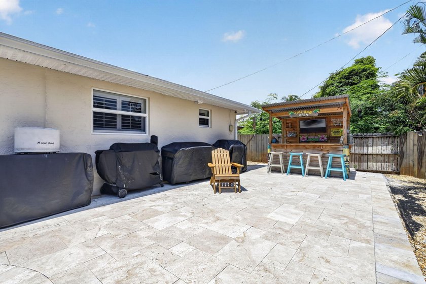 Welcome to your own private tropical oasis in this beautifully - photo 18