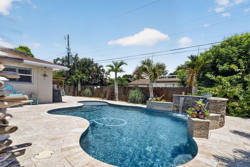 Welcome to your own private tropical oasis in this beautifully - photo 19