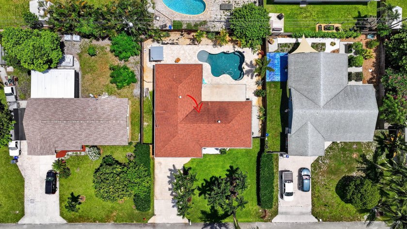 Welcome to your own private tropical oasis in this beautifully - photo 21