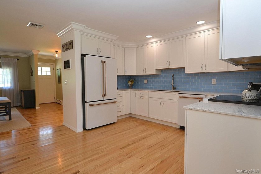 Welcome to this Pristine substantially updated, Open Floor Plan - photo 3