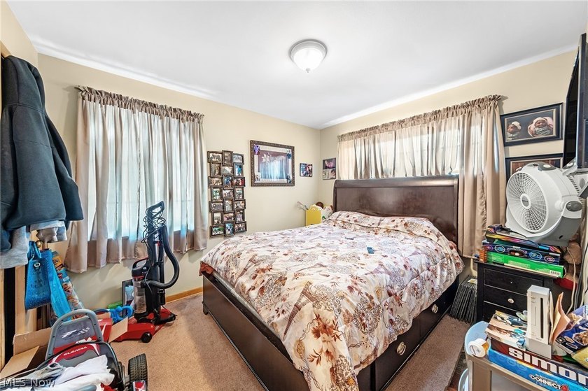 Welcoming 412 E 200th St to the Market! Fully occupied duplex in - photo 8