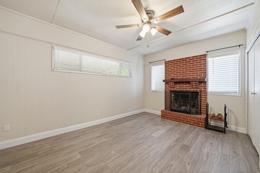 *VA assumable rate of 2.375%* *Paid-off solar panels* Welcome to - photo 32