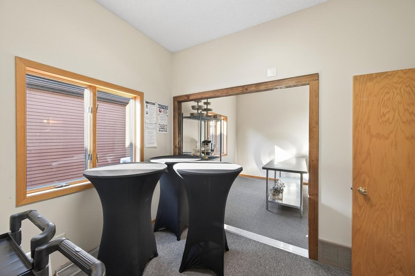 Don't pass on this one!!! Exceptional Downtown Cambridge - photo 32