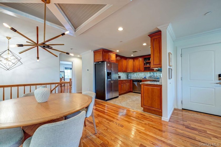 Welcome to your perfect seaside retreat in the heart of Long - photo 3