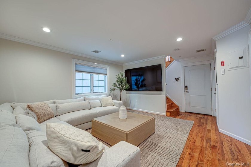 Welcome to your perfect seaside retreat in the heart of Long - photo 8
