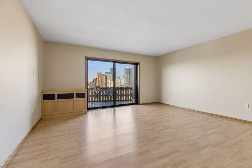 Welcome to Summit House unit 1212 - You will not find a more - photo 11
