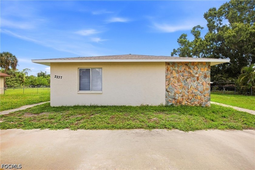 Welcome to 2237 Iris Way, a well-maintained duplex offering an - photo 3