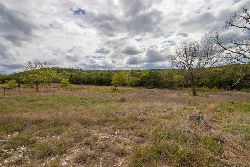 Located in the gated community of River Valley Ranch in Ingram - photo 8