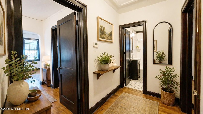 328 E 48th Street presents a well-maintained and thoughtfully - photo 11