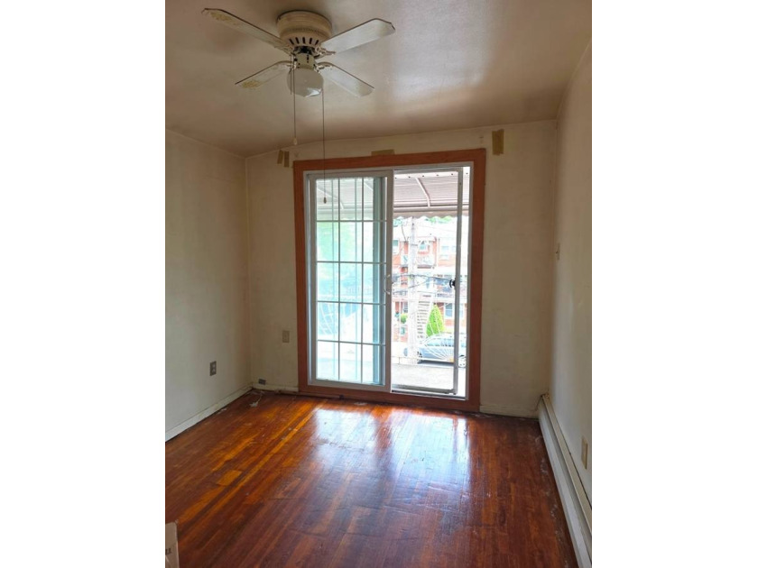Brick 2 family - 4 story ( basement plus 3 floors). Walk in - photo 11