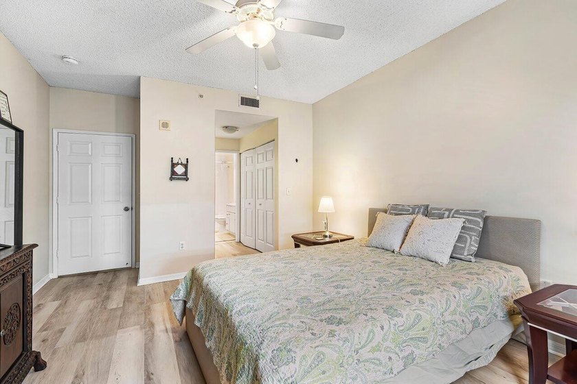Currently rented until April 2027. Lovely 12th-floor rcondo - photo 12