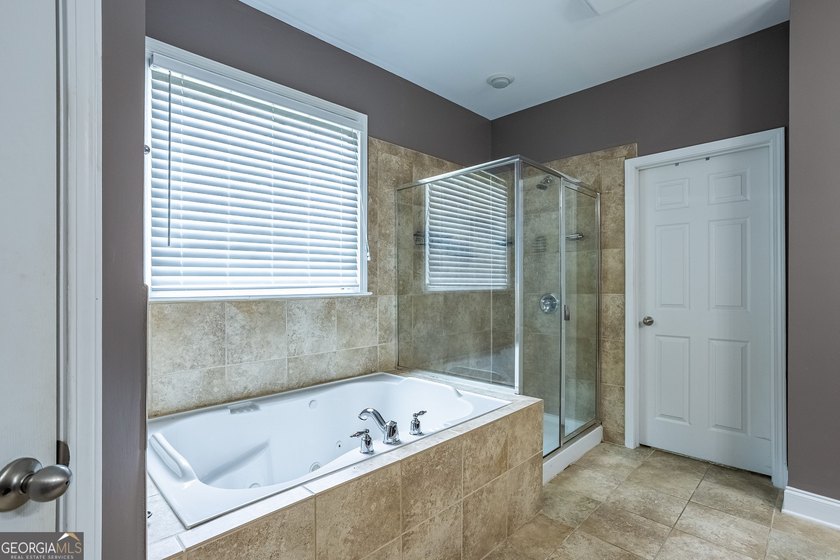 Welcome to 239 Highwoods Pkwy - a craftsman-style beauty - photo 24