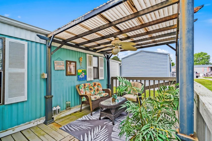 Tucked away in the heart of North Myrtle Beach, this beautifully - photo 33
