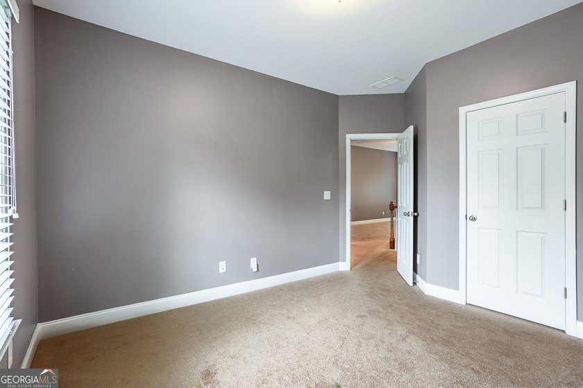 Welcome to 239 Highwoods Pkwy - a craftsman-style beauty - photo 33