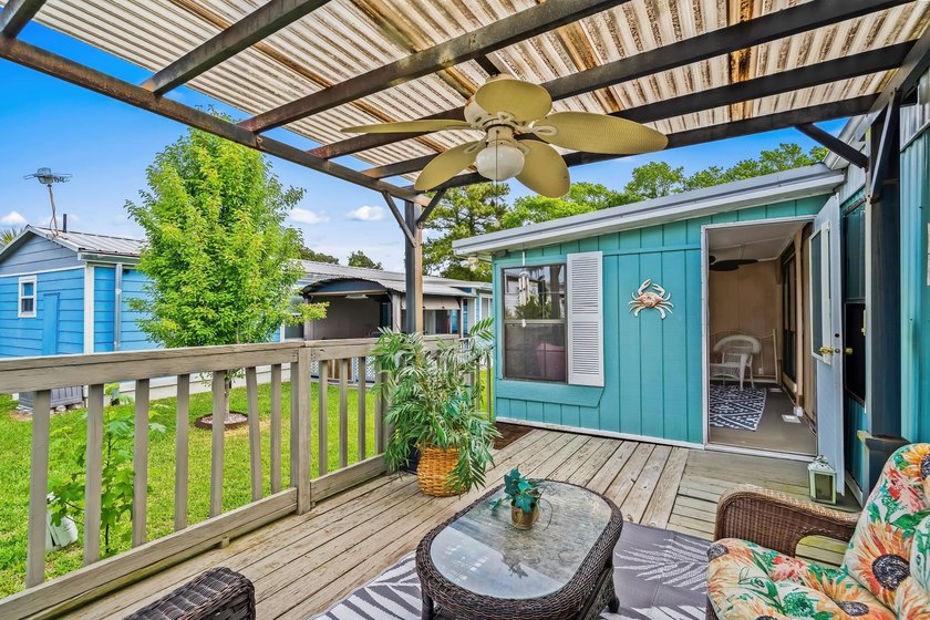 Tucked away in the heart of North Myrtle Beach, this beautifully - photo 34