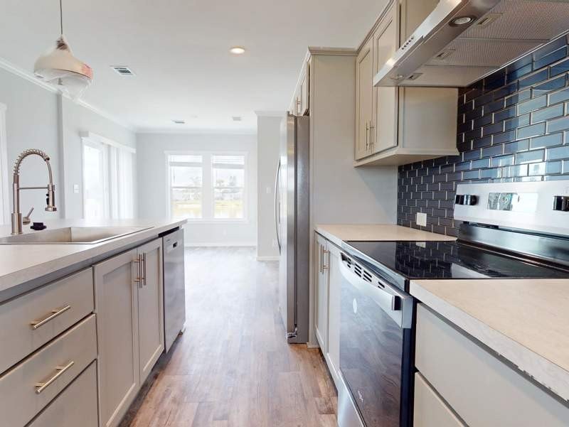 Welcome to this charming 1391 square feet manufactured home in - photo 4