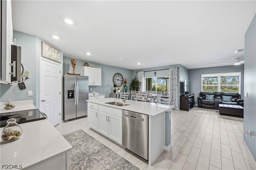Welcome to Magnolia Landings - one of North Fort Myers' most - photo 3
