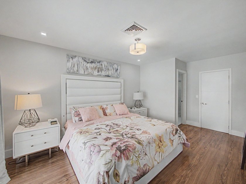 Located just minutes from Town Center Mall and top-rated schools - photo 19