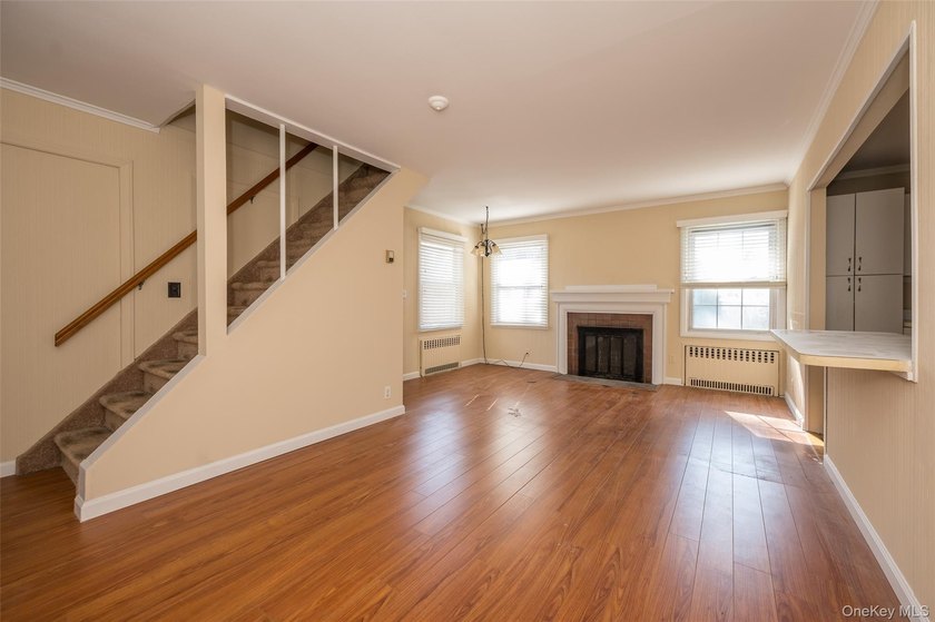 First offering of this custom-built Colonial offering over 3,000 - photo 21