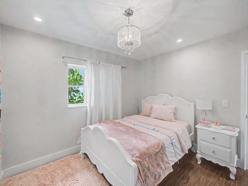 Located just minutes from Town Center Mall and top-rated schools - photo 24