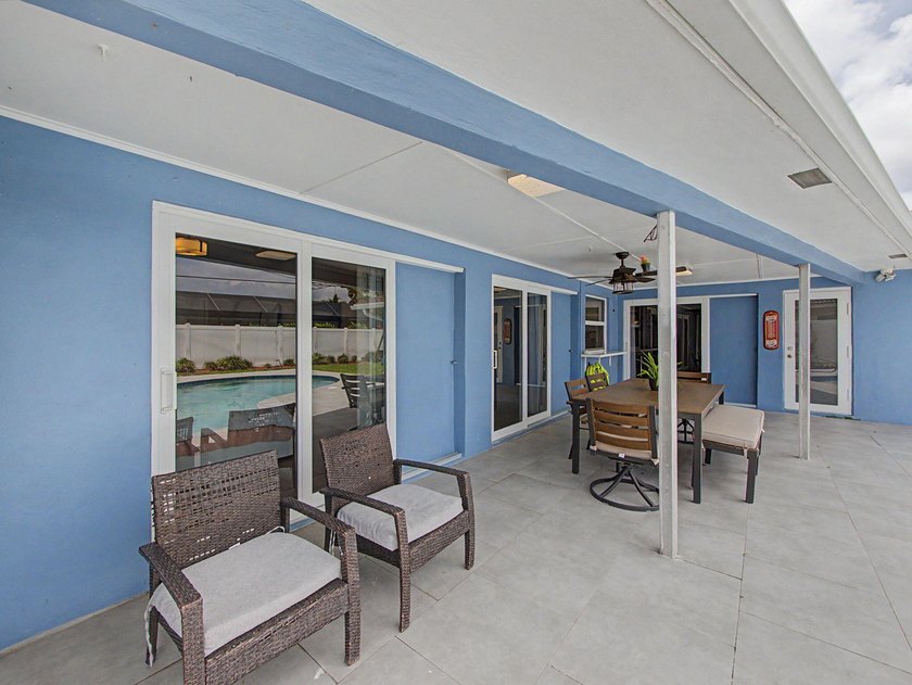 Located just minutes from Town Center Mall and top-rated schools - photo 31