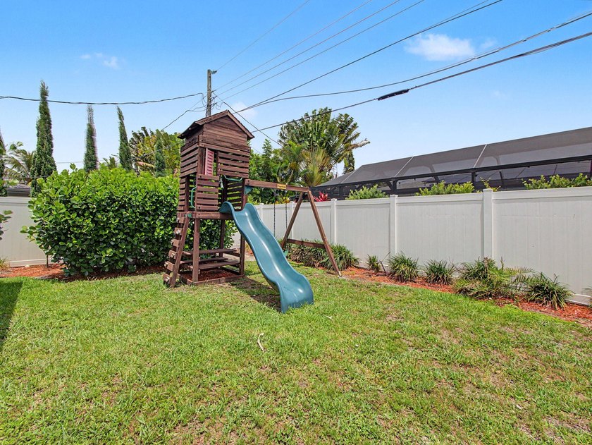 Located just minutes from Town Center Mall and top-rated schools - photo 40