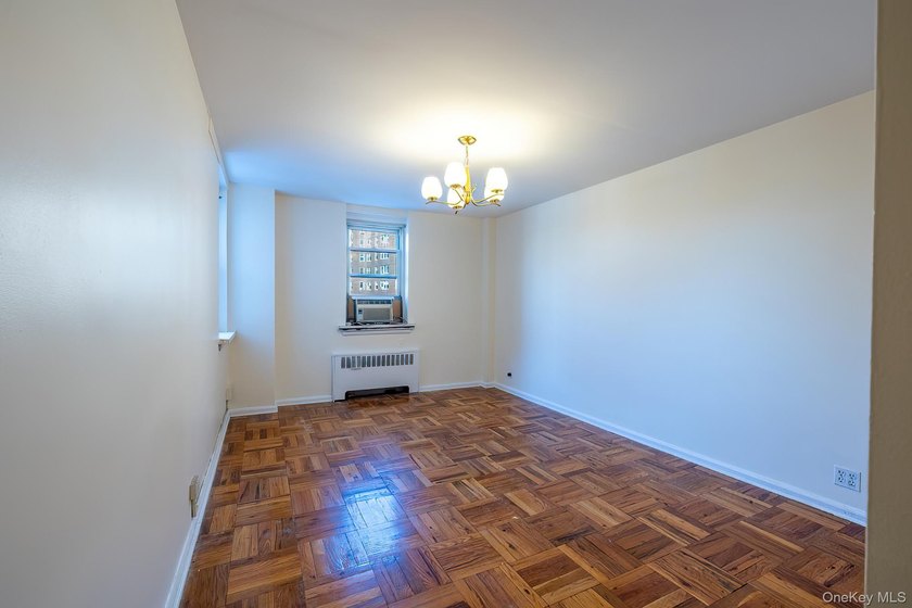 Two-bedroom front view conveniently located in Spuyten Duyvil - photo 15