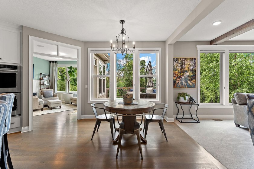 Welcome to a one-of-a-kind luxury retreat where thoughtful - photo 17